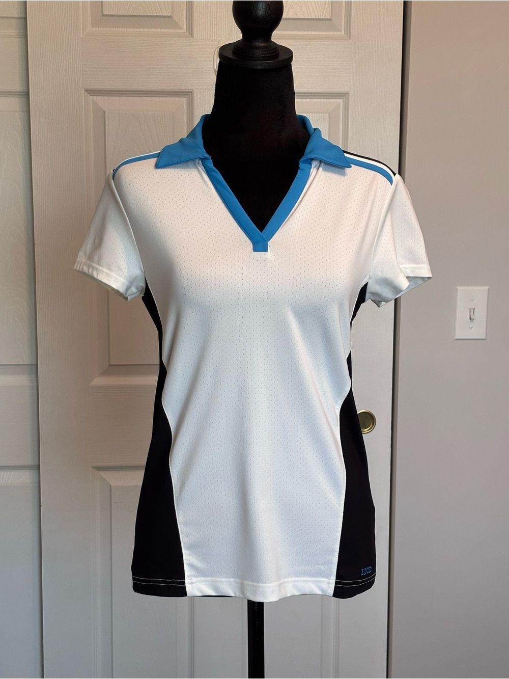 Izod White Short-Sleeve Golf Polo Blue Collar Black Side Panels Women’s Small